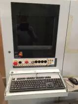 Centre d\'usinage à commande numérique - type Rover B4.40 FT